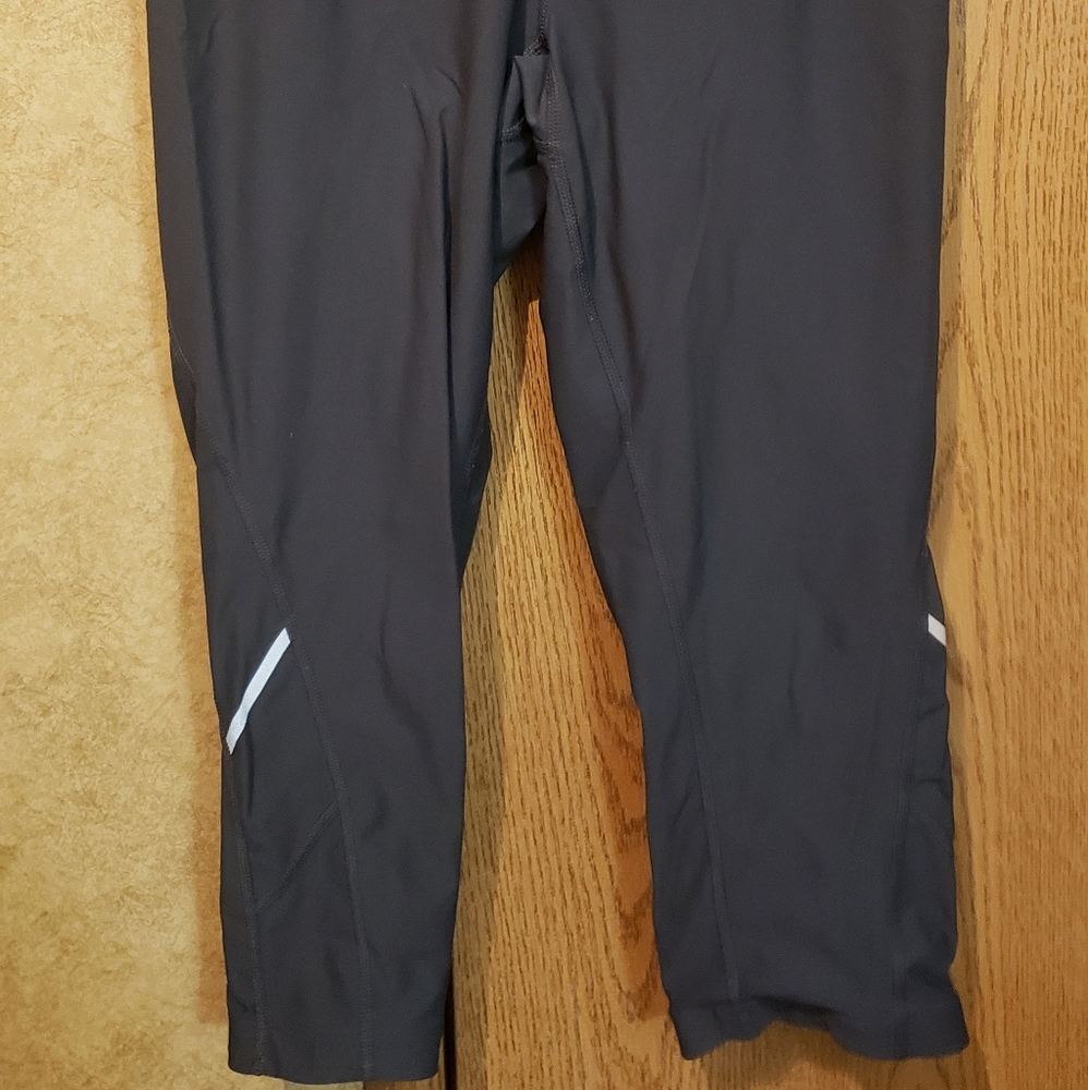 Xersion professional, work out/yoga capri pants, size small